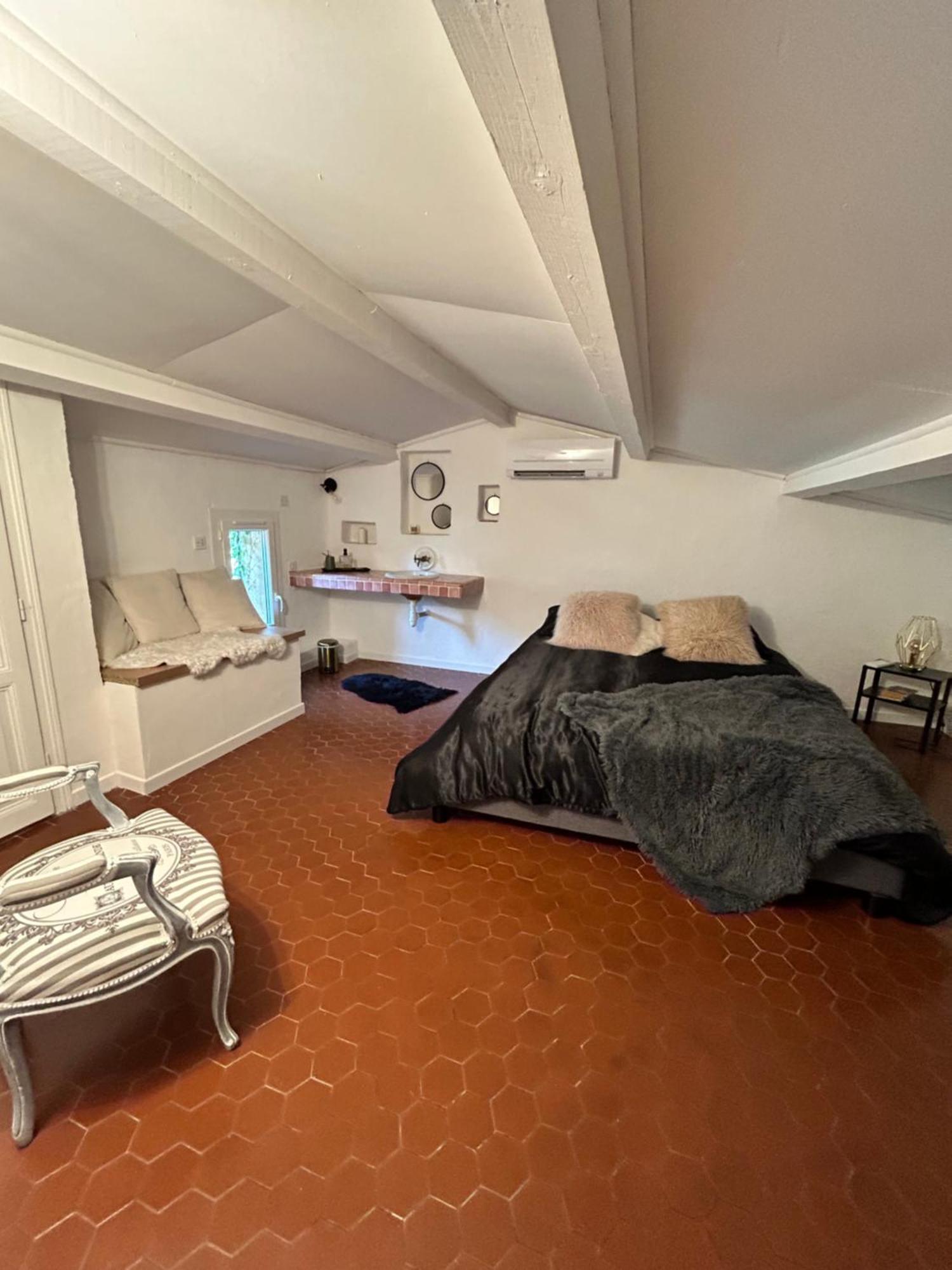 Villa De Charme En Campagne Avec Piscine Privee Et Nature Luxuriante Le Beausset Zewnętrze zdjęcie